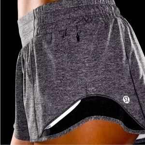 Lululemon Hotty Hot Low Rise LR Lined Short 2.5"